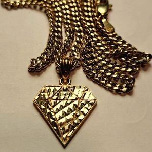 10K solid gold necklace with diamond pendant